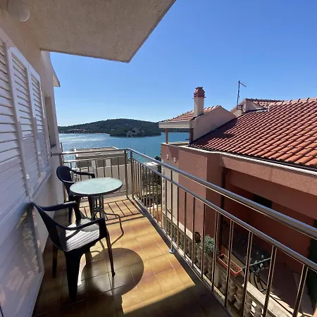 Rada Apartment Tisno