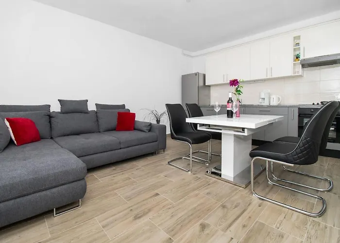 Apartament Rada *