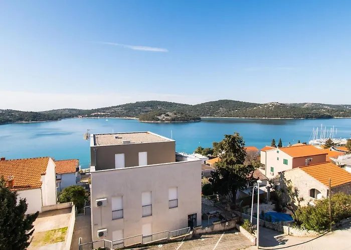 Rada Apartment Tisno