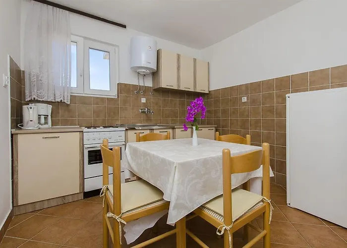 Rada Apartment Tisno